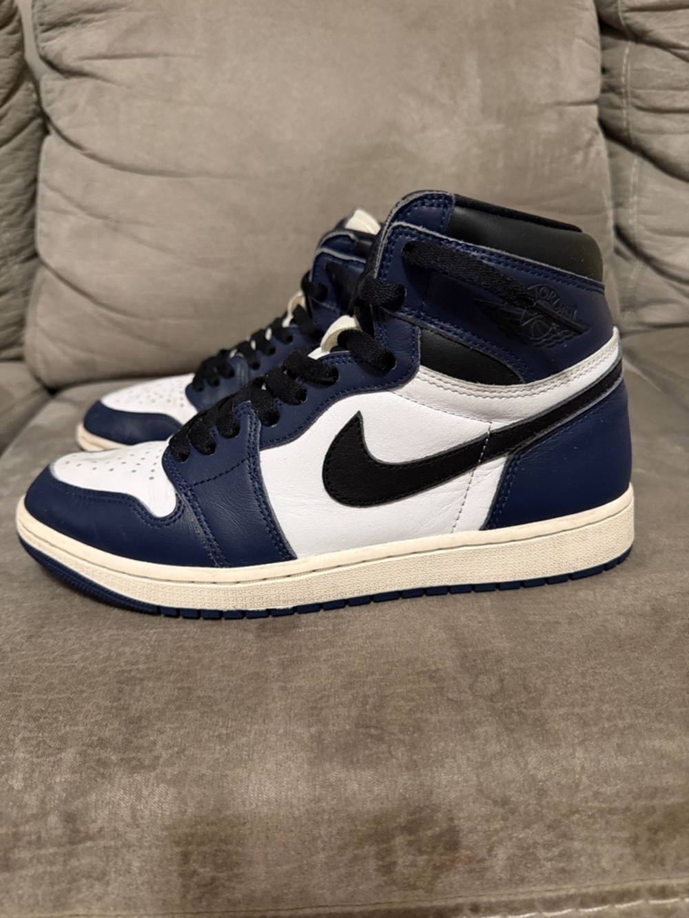 Nike Air Jordan 1 High - White/Blue/Black Men’s Sneakers